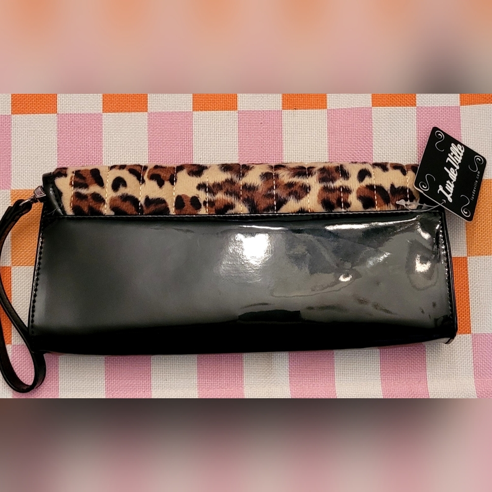 Lux De Ville Leopard And Black Patent Vintage Miss Lux Clutch - Picture 5 of 6